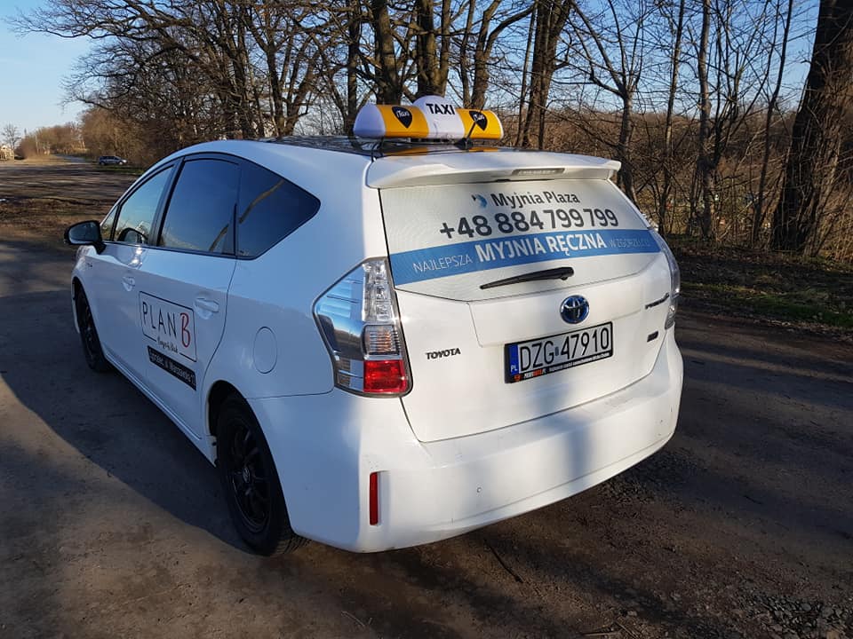 rabaty dla stałych klientów  możliwość zawierania umów indywidualnych  atrakcyjne promocje ( zniżki, darmowe przejazdy ) z najszybciej rozwijającej się w Polsce aplikacji do zamawiania taksówek iTAXI z którą od początku współpracujemy, a dostępnej dla każdego - na smartfony lub na stronie www.itaxi.pl w tym celu polecamy zakładkę - Zamów TAXI oraz śledzenie promocji na FB aplikacji